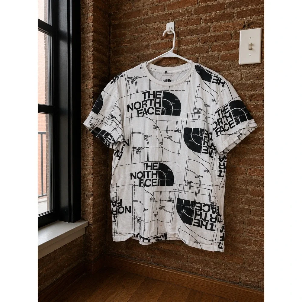 The North Face Mens White Graphic T-Shirt Large Gorpcore Streetwear *READ